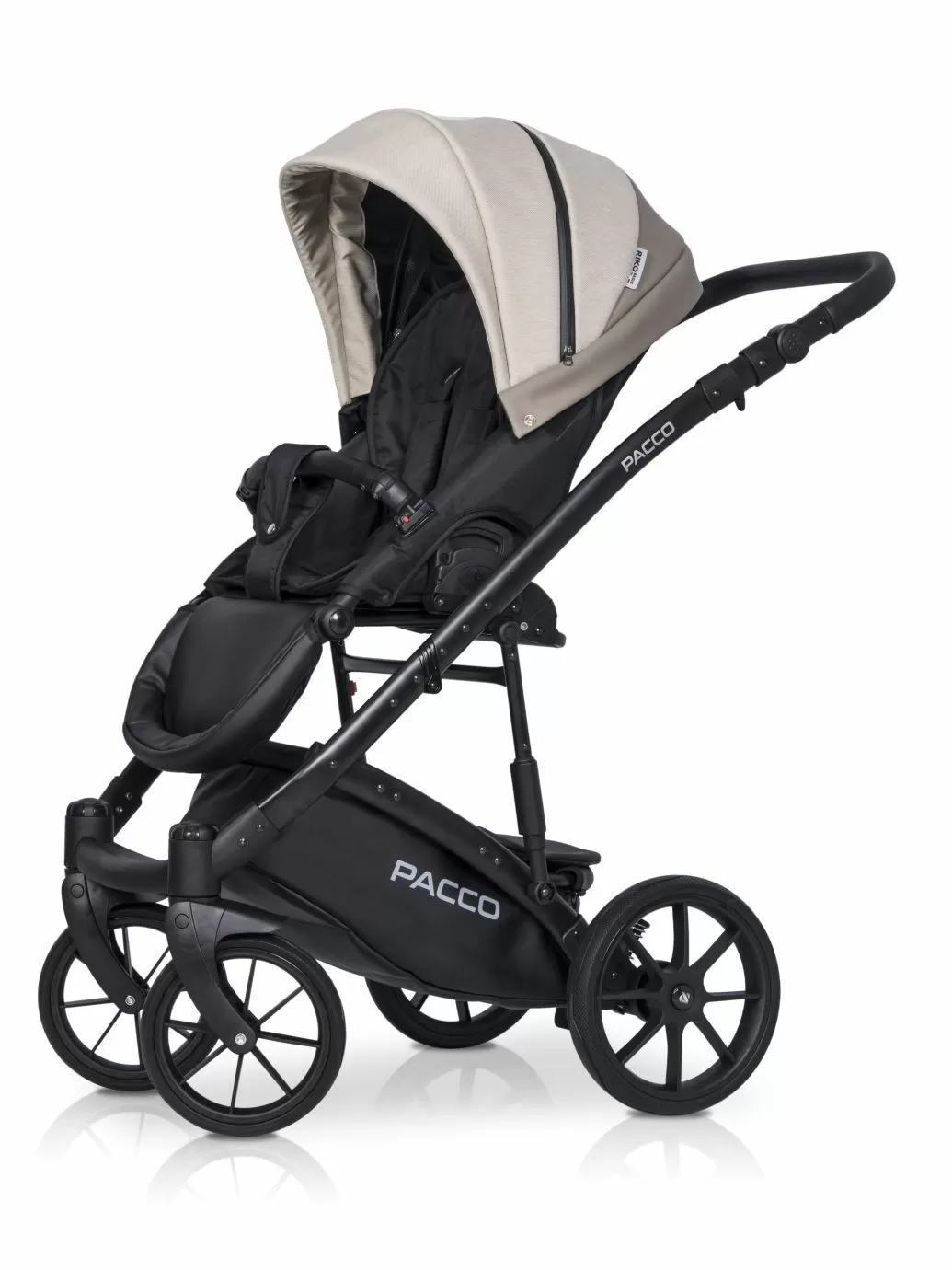 Коляска Riko Basic Pacco