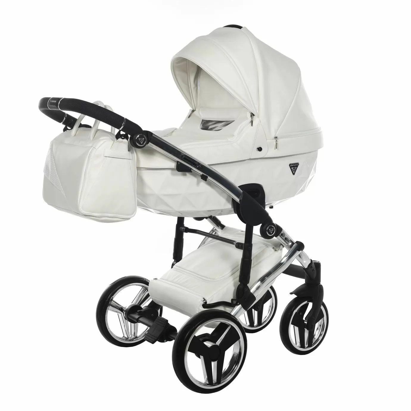Коляска Junama Diamond Individual V3 white/silver