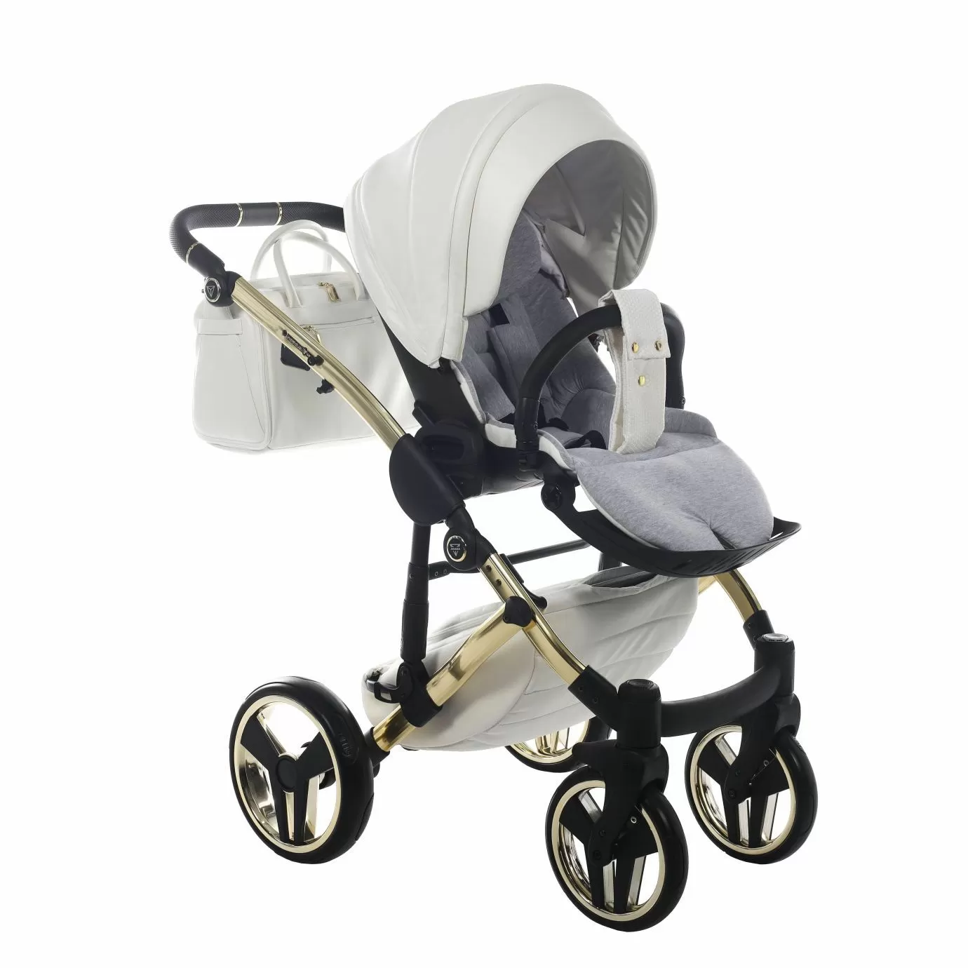 Коляска Junama Diamond Individual V3 white/gold