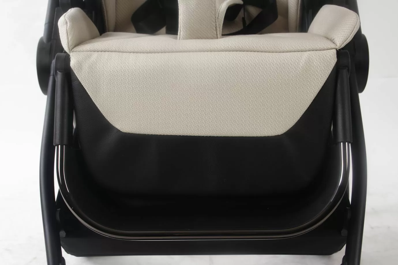 Коляска детская Peppy Monaco