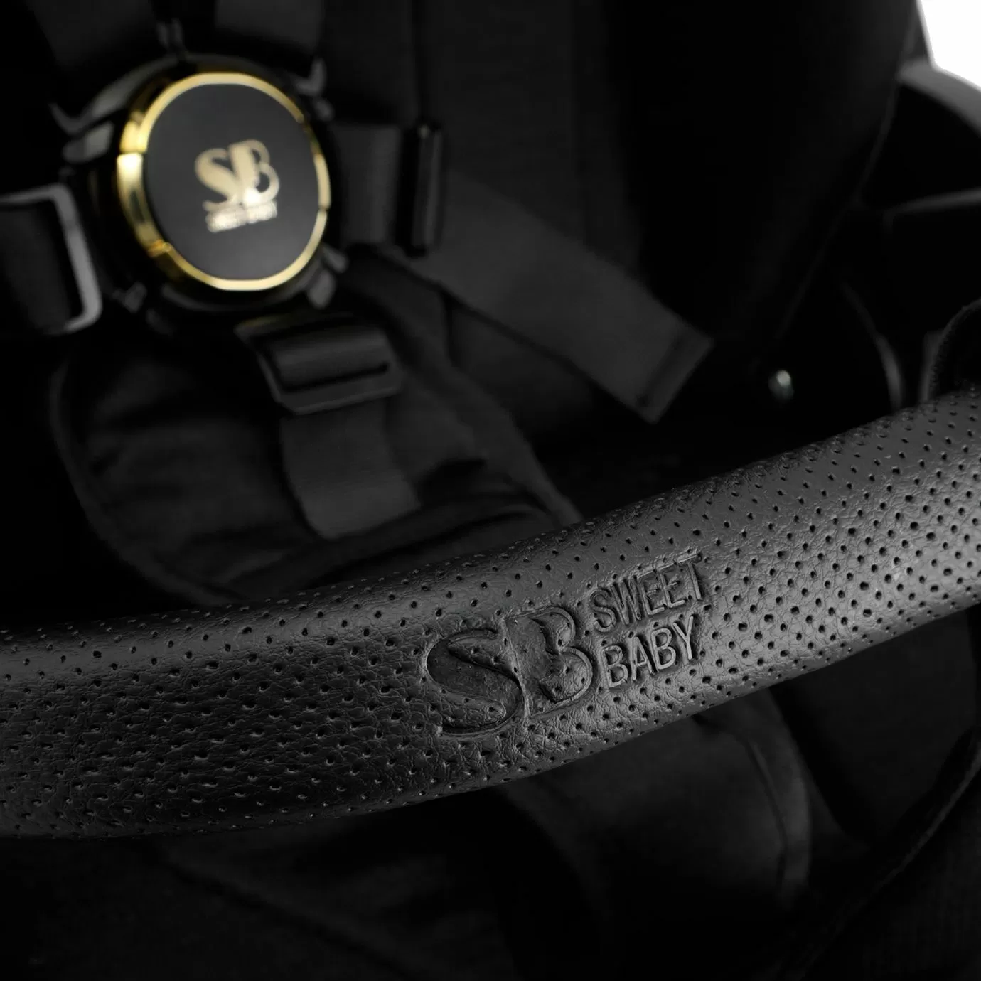 Прогулочная коляска Elegante GL Black
