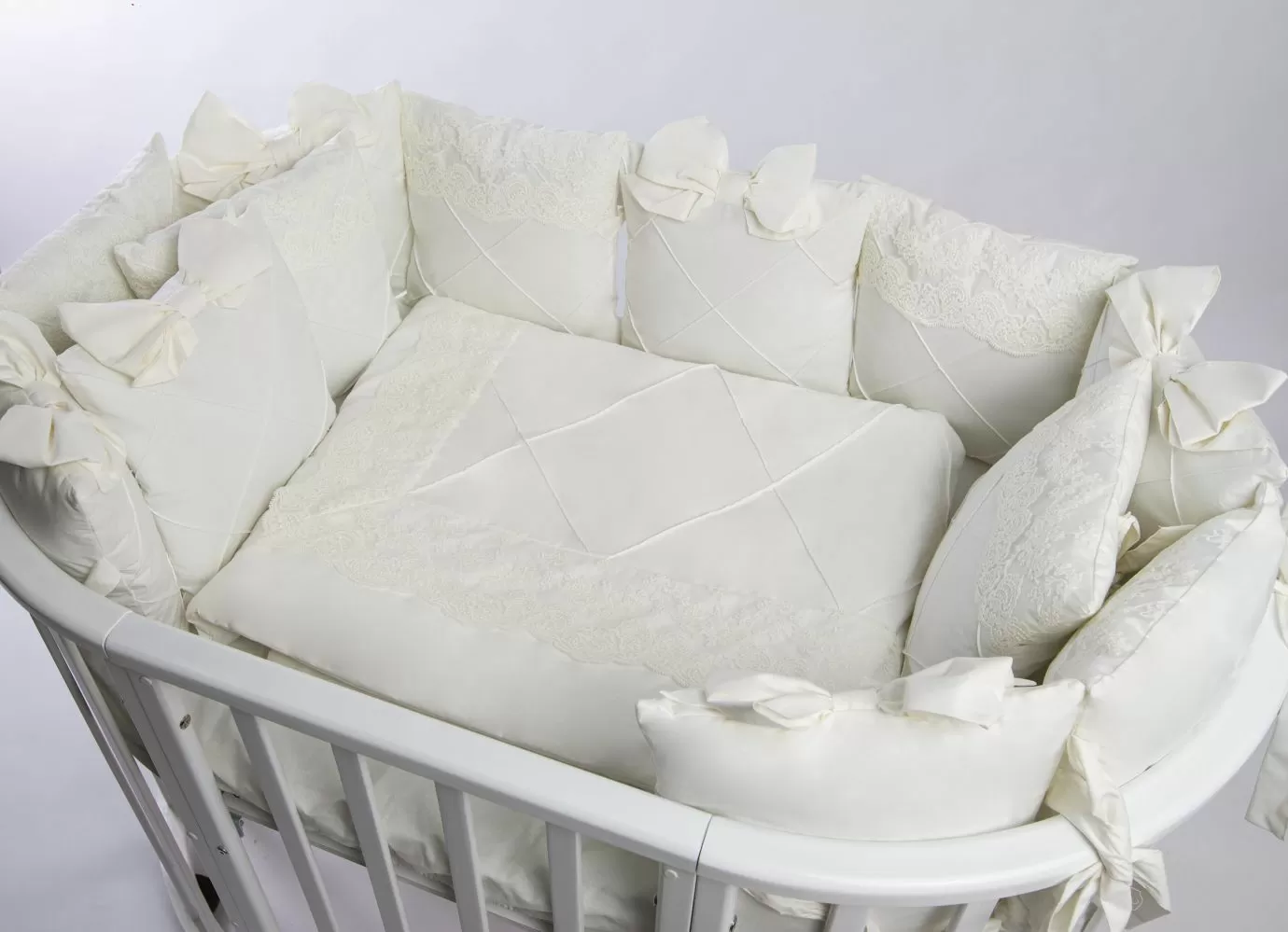 Комплект 17 предметов ""Classico" молочный сатин / кружево"