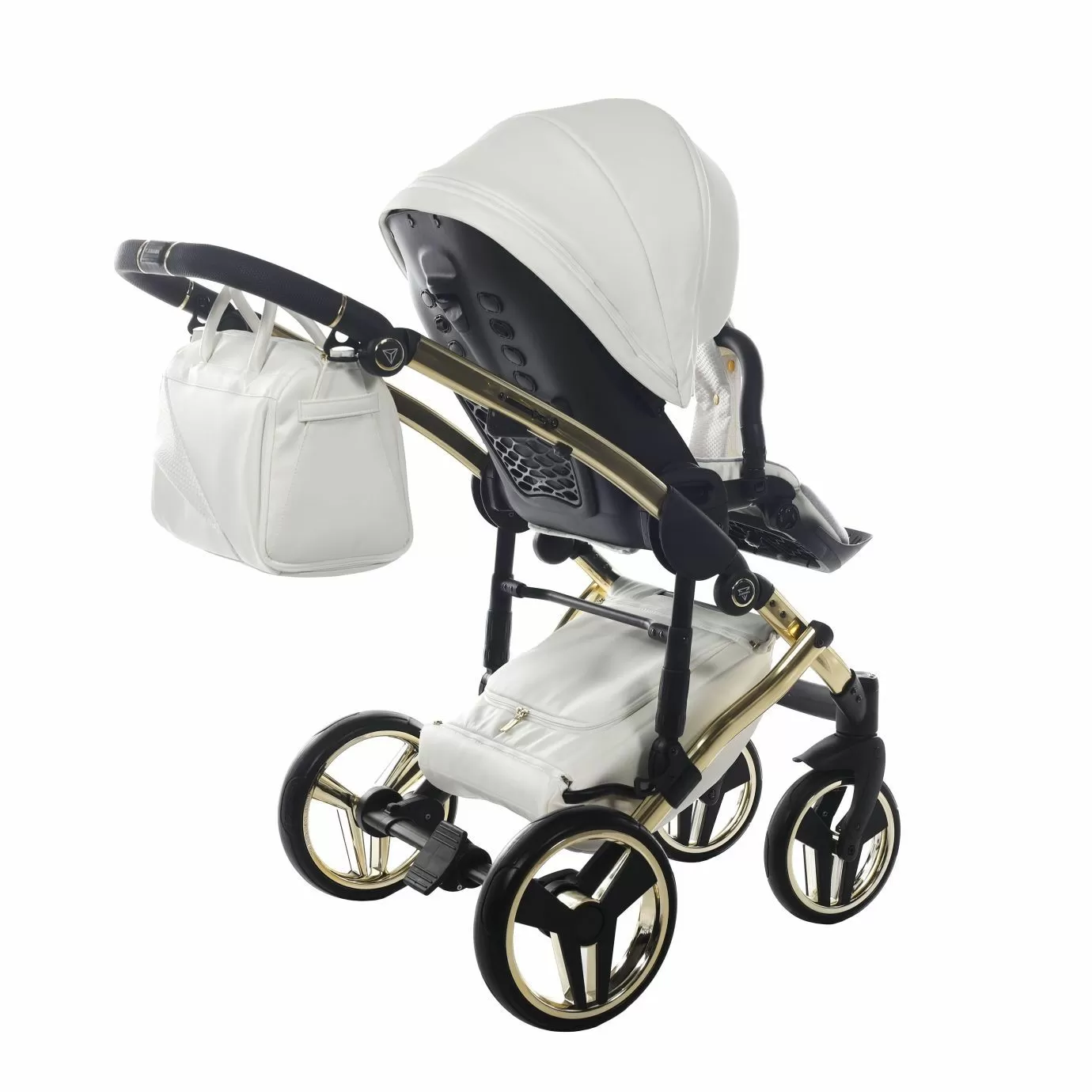 Коляска Junama Diamond Individual V3 white/gold