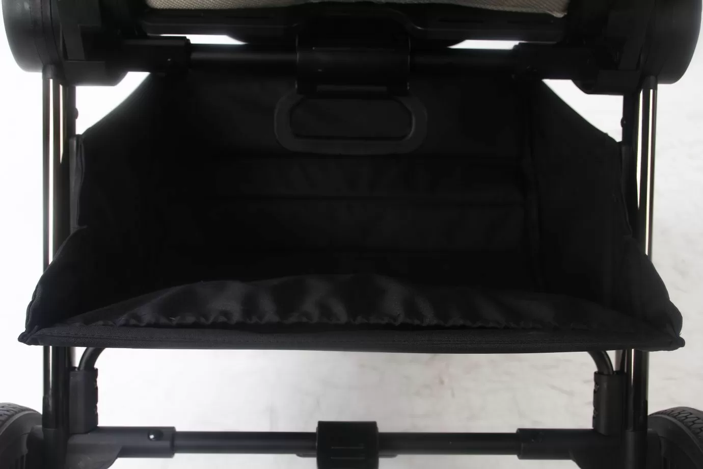 Коляска детская Peppy Monaco