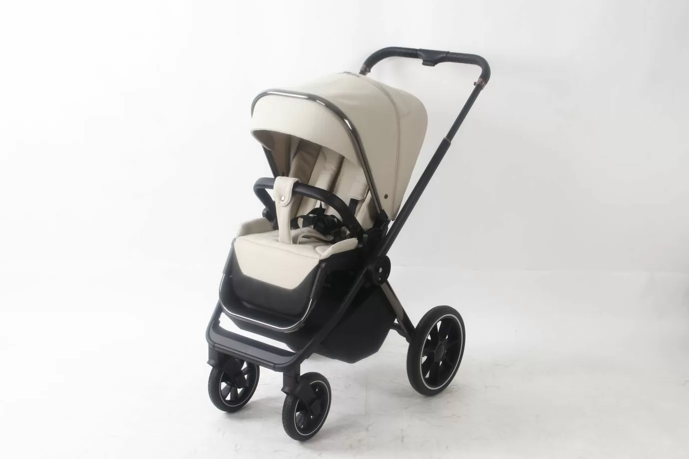 Коляска детская Peppy Monaco