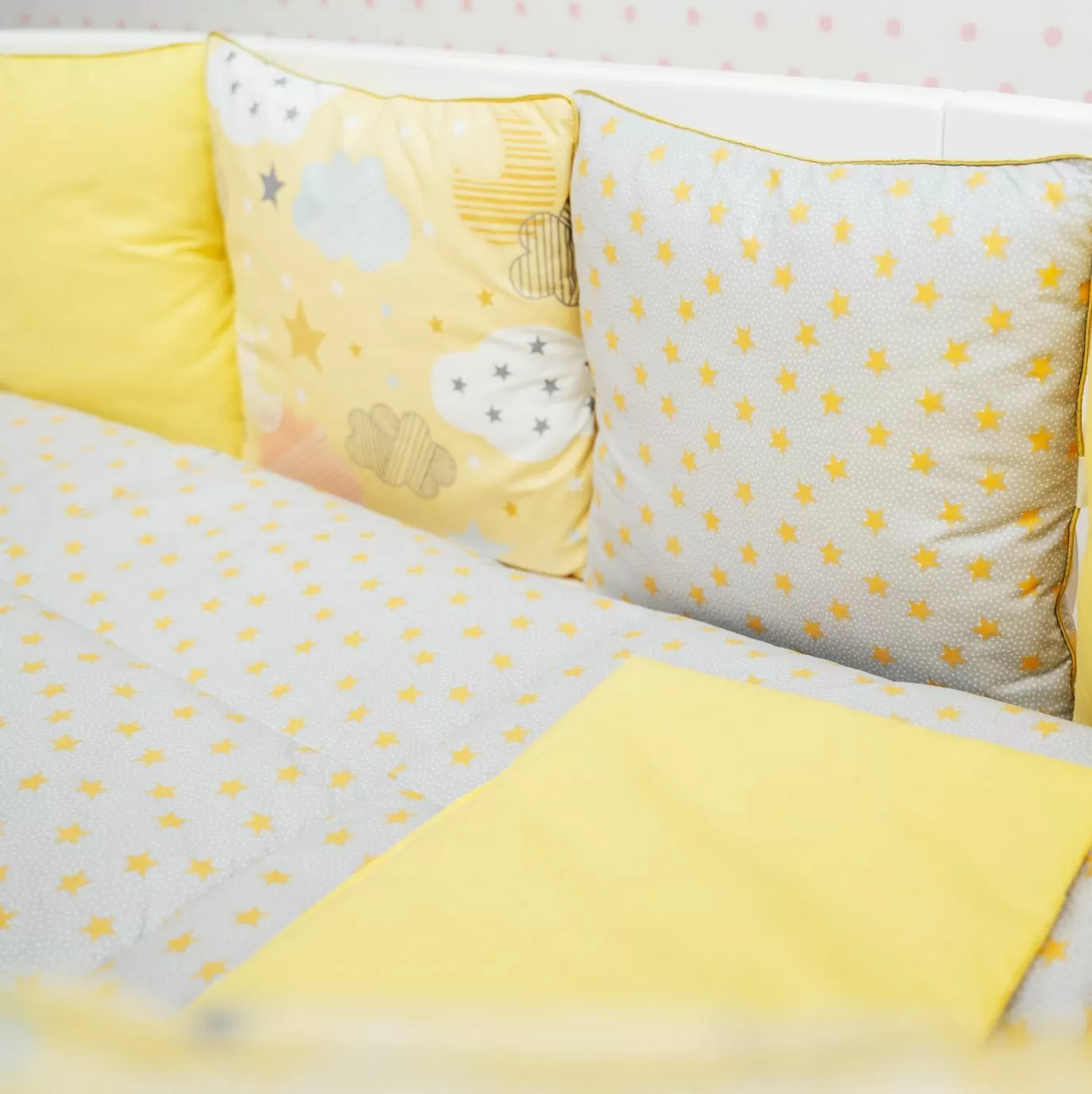 Дизайнерский комплект постельного белья «Желтые облачка»