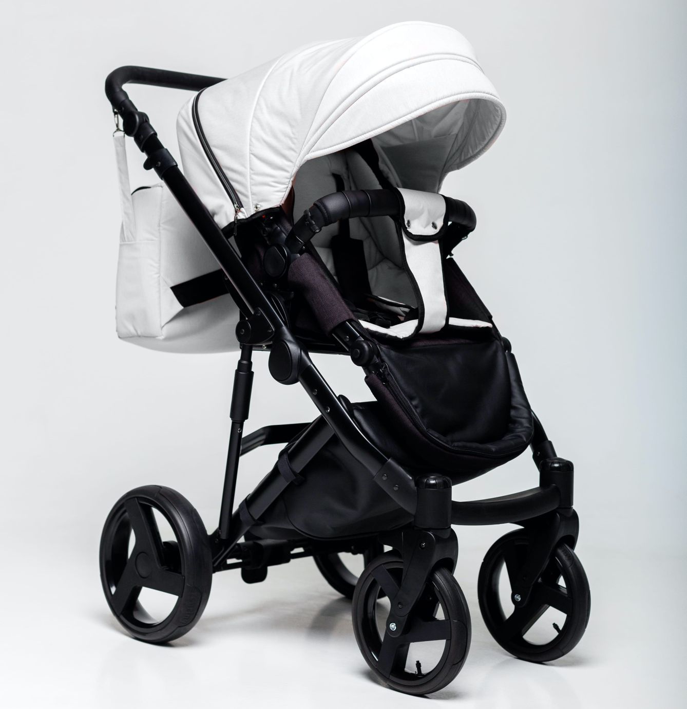 Коляска Peppy Camelia Diamond Ecсo