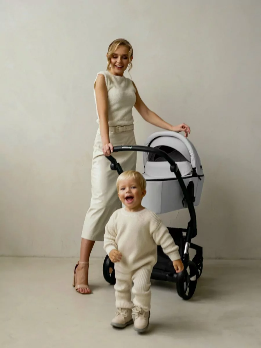 Коляска детская из экокожи 2 в 1 TUTUM белая