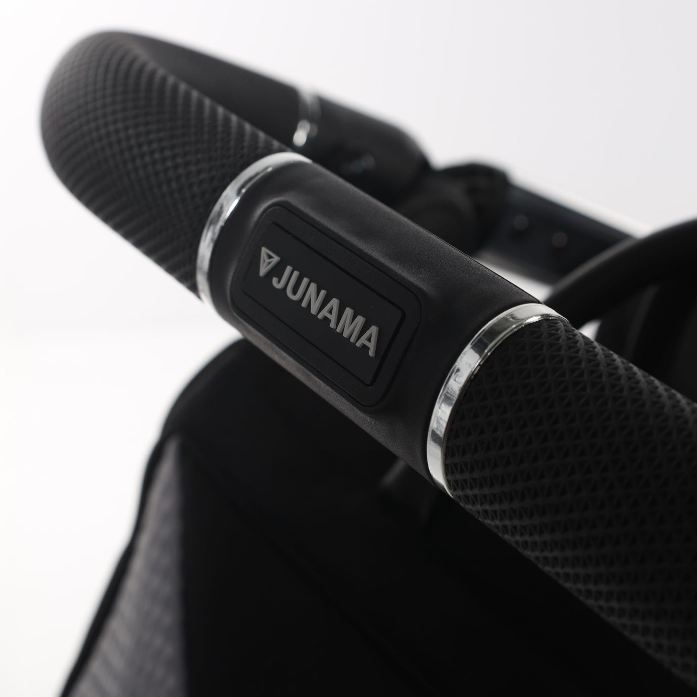 Коляска Junama Diamond Special V3 black