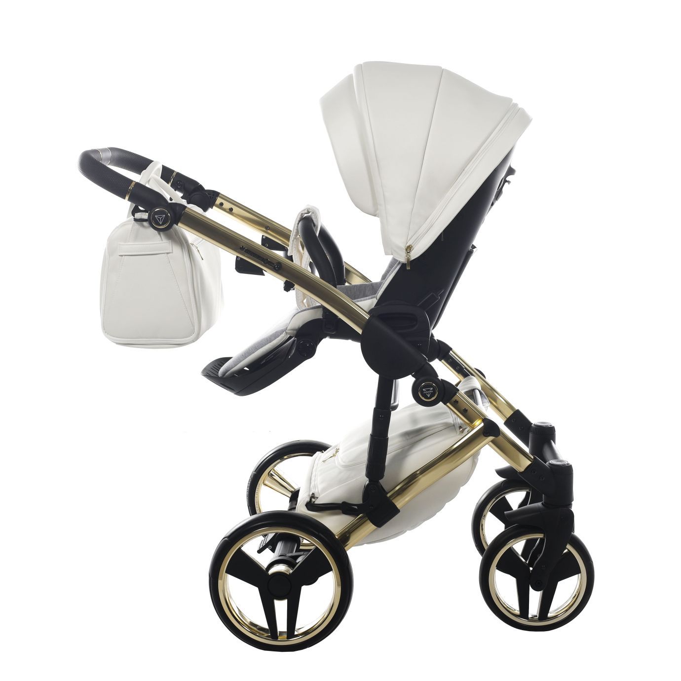 Коляска Junama Diamond Individual V3 white/gold