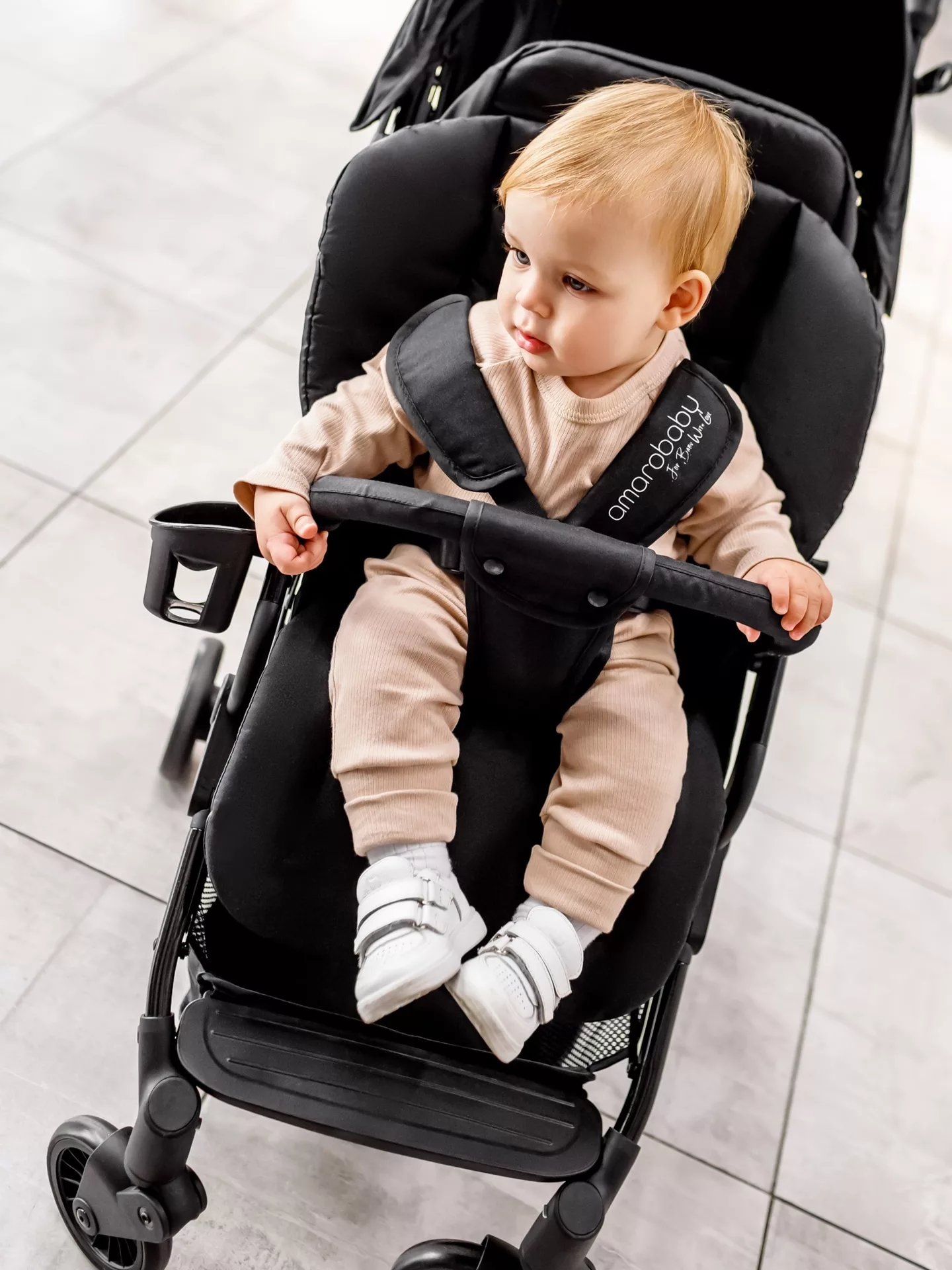 Прогулочная коляска VOYAGER