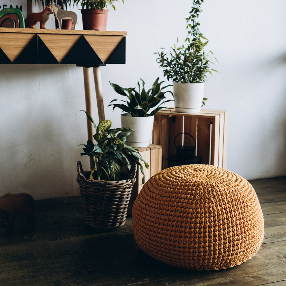 Вязаный пуф Горчичный