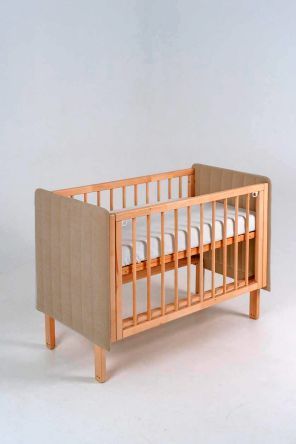 Кроватка Софт бежевая с опускающейся стенкой