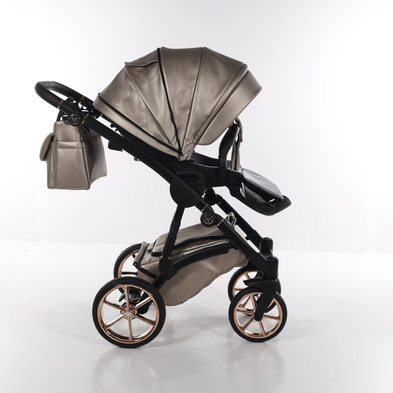 Коляска junama termo line ecco