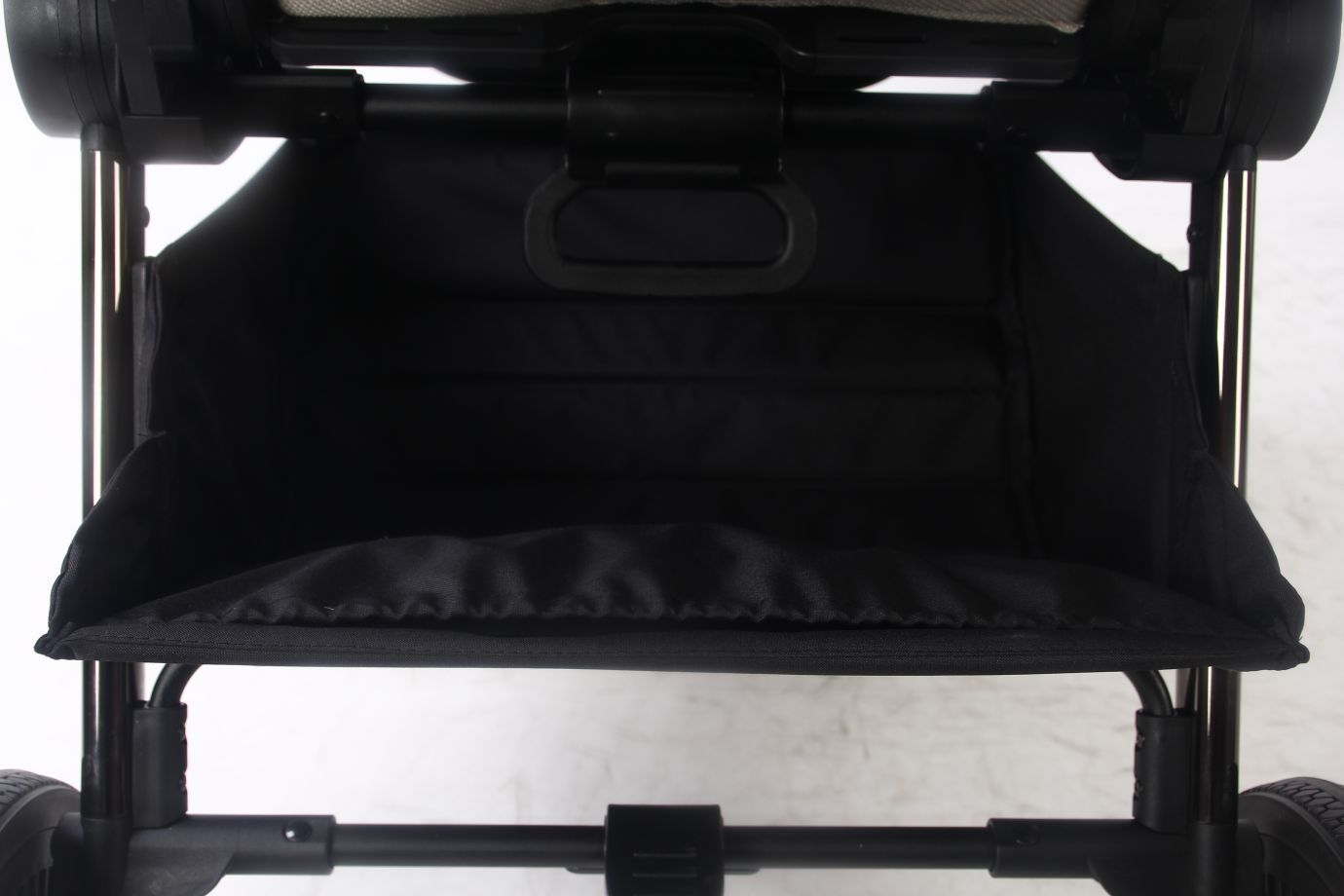 Коляска детская Peppy Monaco