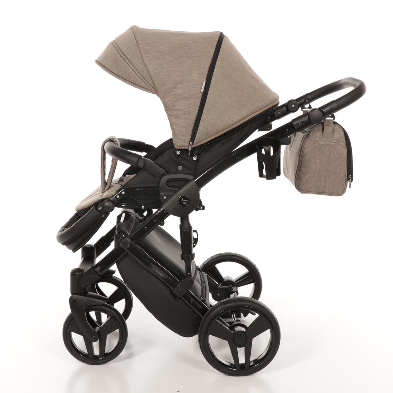 Коляска Junama Diamond