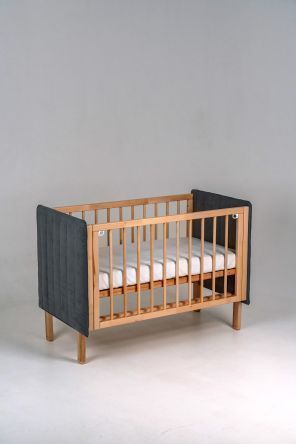 Кроватка Софт графит с опускающейся стенкой