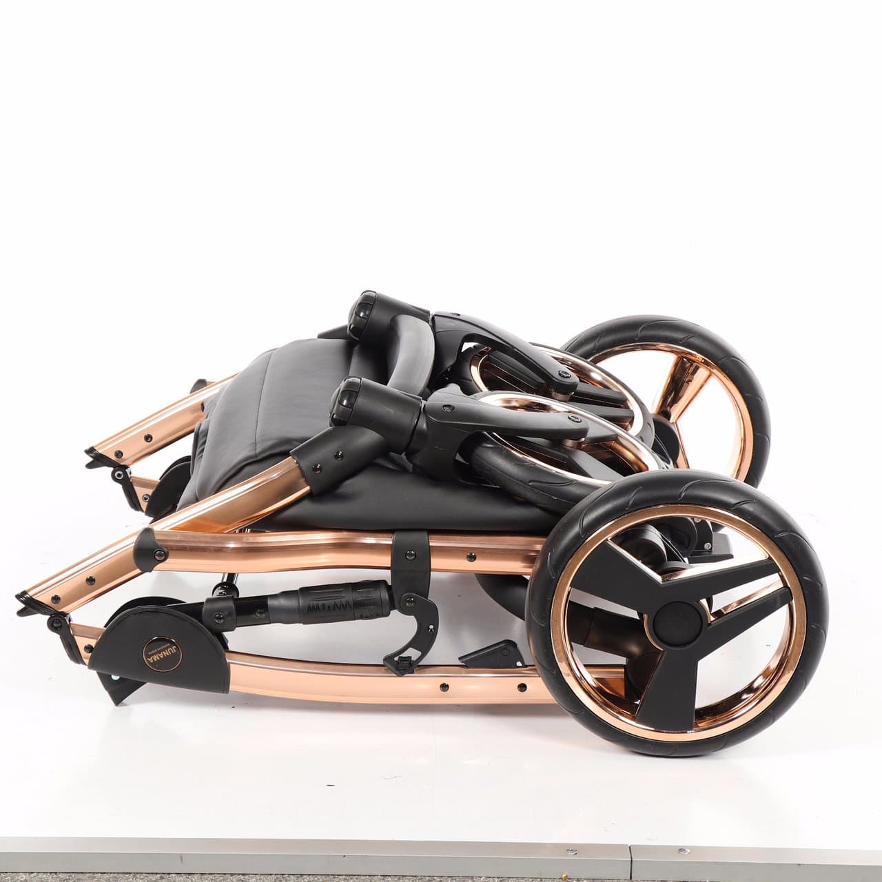 Коляска Junama Enzo Go Bronze