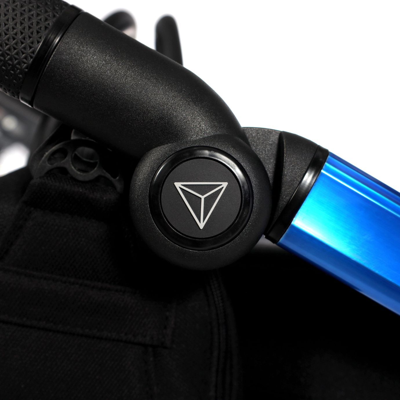 Коляска Junama Diamond Individual V3 blue