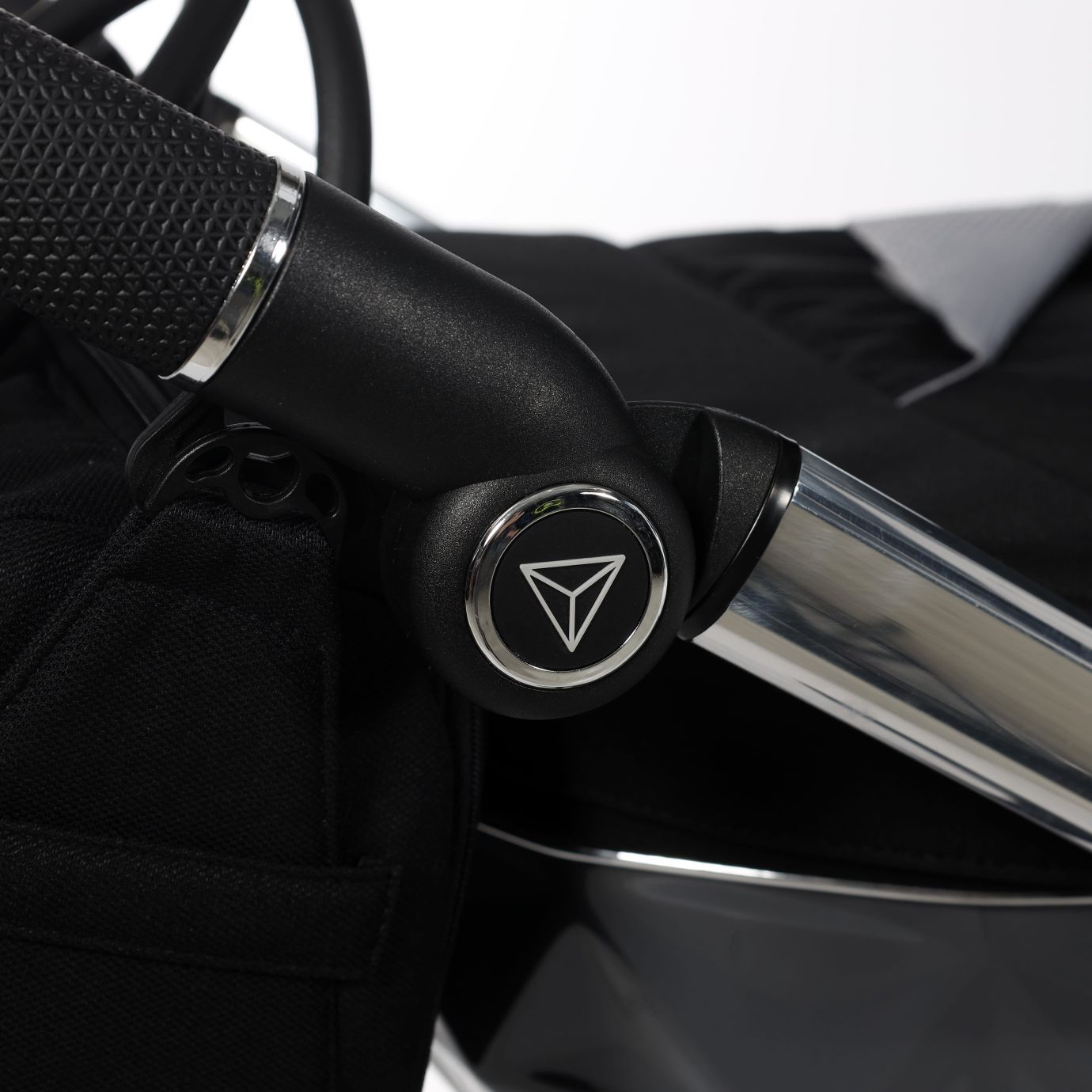 Коляска Junama Diamond Special V3 black