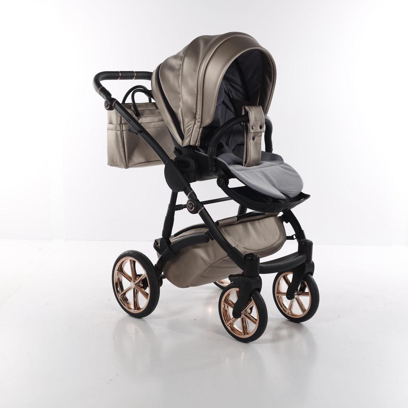 Коляска junama termo line ecco