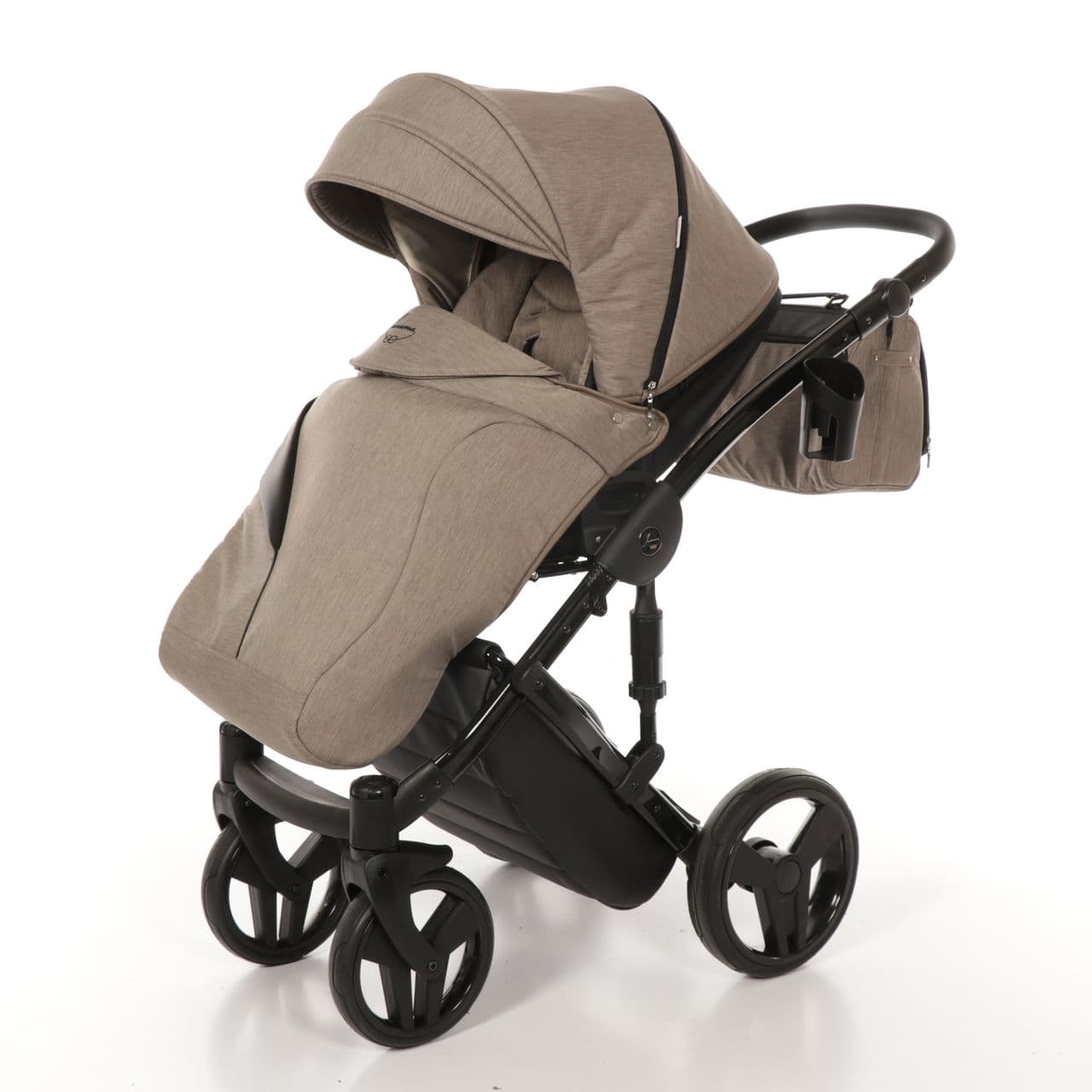 Коляска Junama Diamond