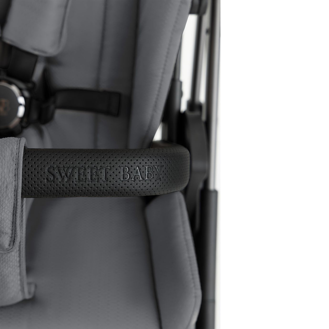 Коляска Sweet Baby Ricci Grey (надувные колеса)