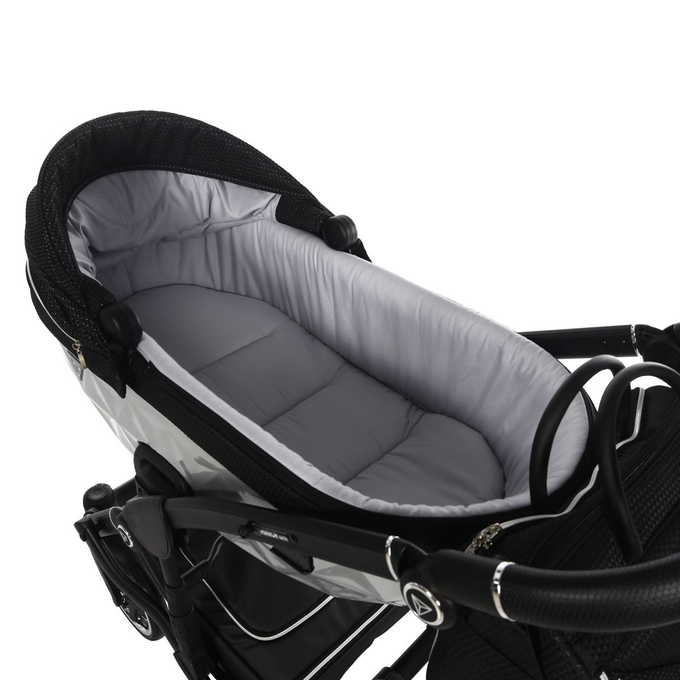 Коляска Junama Mirror Satin V2