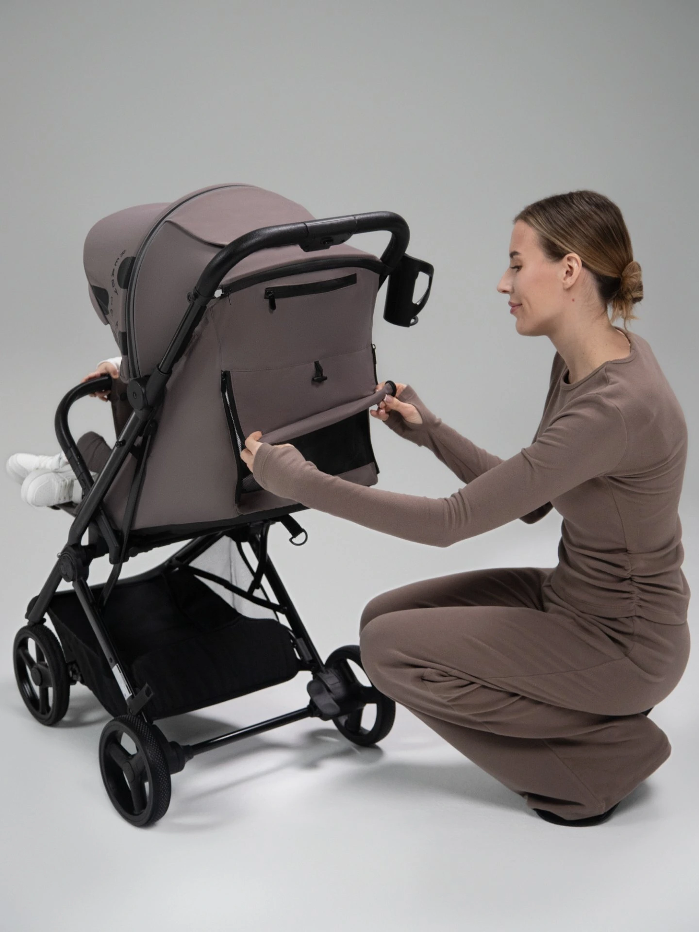 Коляска прогулочная Amarobaby Ride темно-бежевая