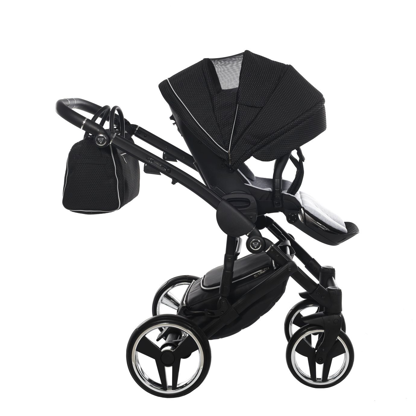 Коляска Junama Mirror Satin V2